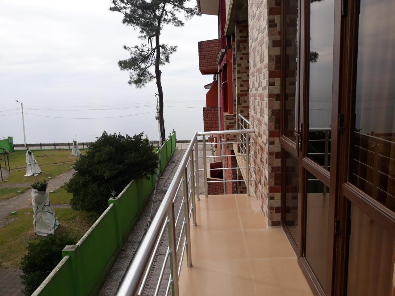 Guest House Rusalka Кобулети Экстерьер фото