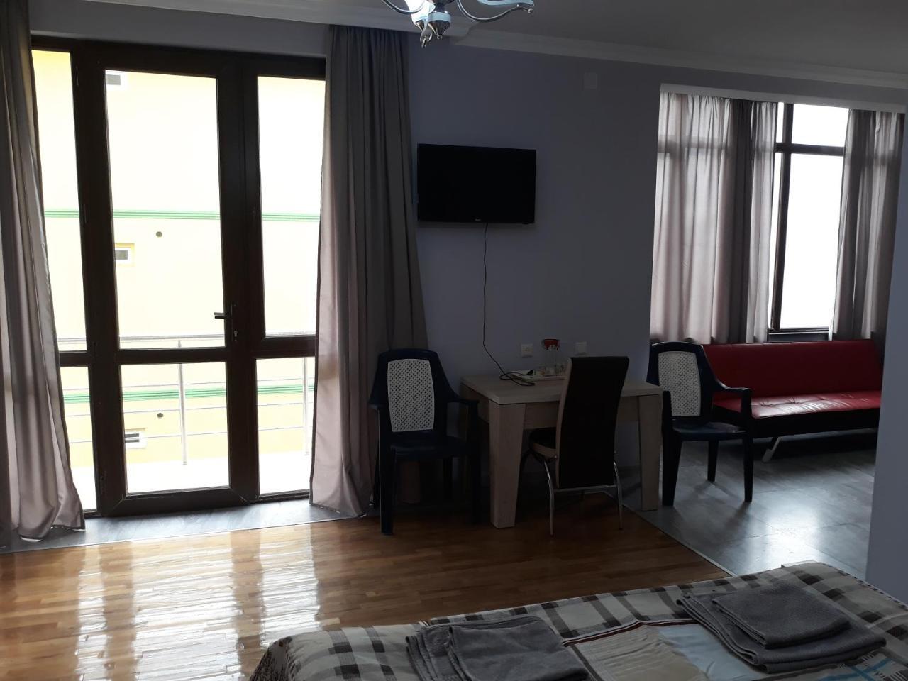 Guest House Rusalka Кобулети Экстерьер фото